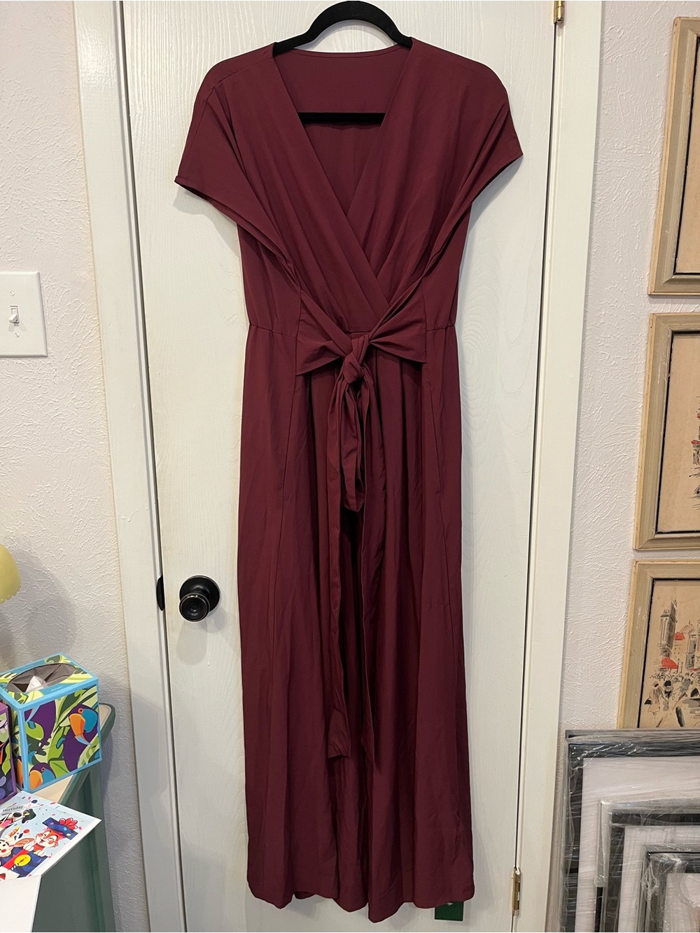Halara Size XL Breezeful Flowy Dress Burgundy V-Neck Short Sleeve Tie Back NEW